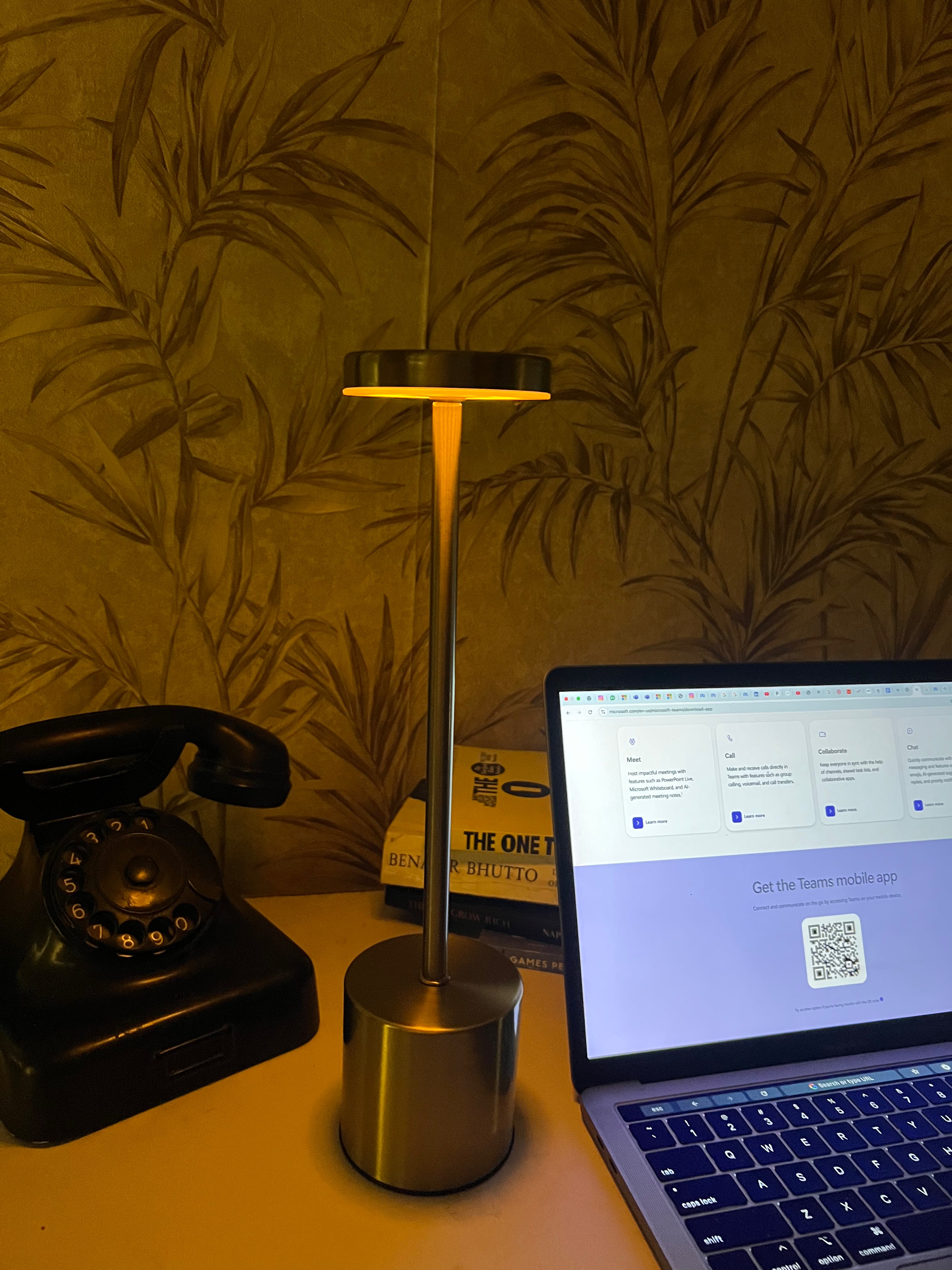 LED Touch Sensor Lamp – Premium Metal Rechargeable Light